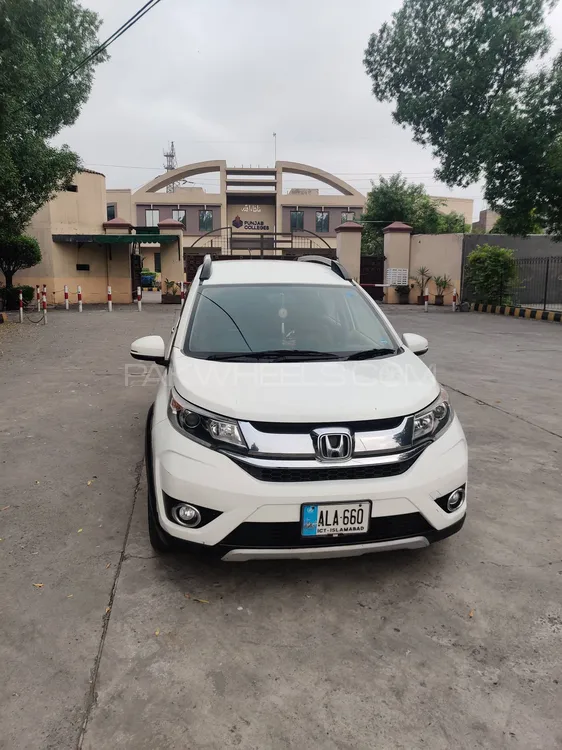 Honda BR-V 2018 for Sale in Lahore Image-1