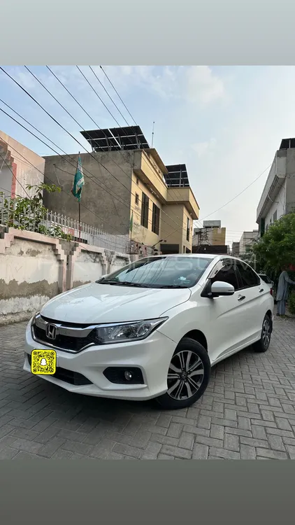 Honda City 2022 for Sale in Faisalabad Image-1