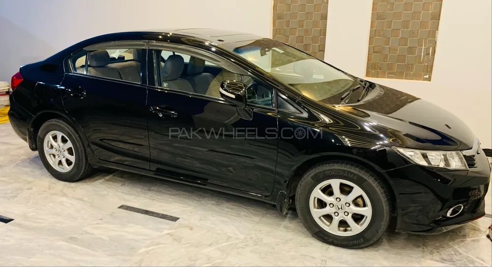 Honda Civic 2015 for Sale in Peshawar Honda Civic 2015 for Sale in Peshawar Image-6