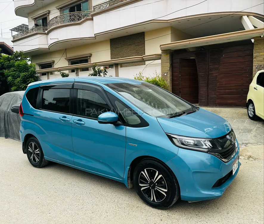 Honda Freed 2019 for Sale in Karachi Image-1