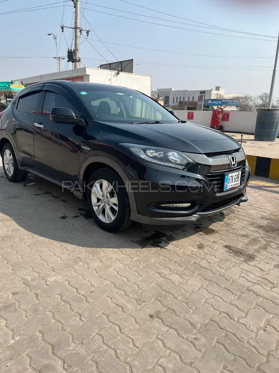 Honda Vezel 2016 for Sale in Faisalabad Image-1