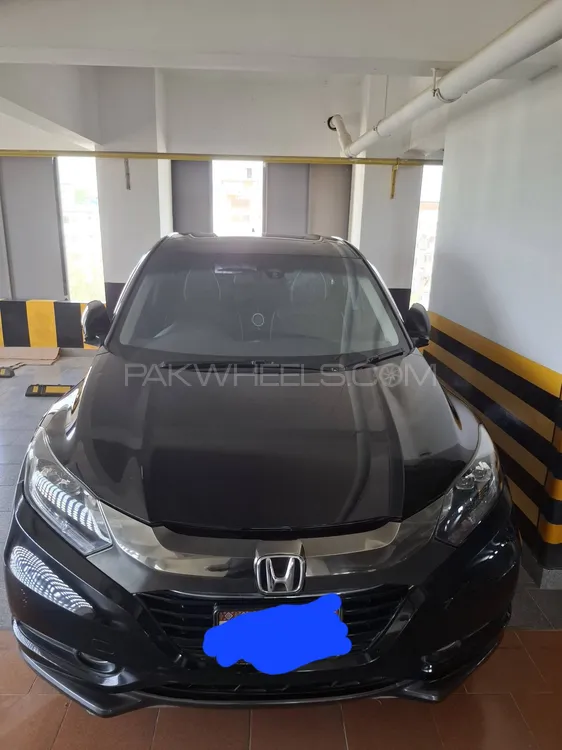 Honda Vezel 2016 for Sale in Karachi Image-1