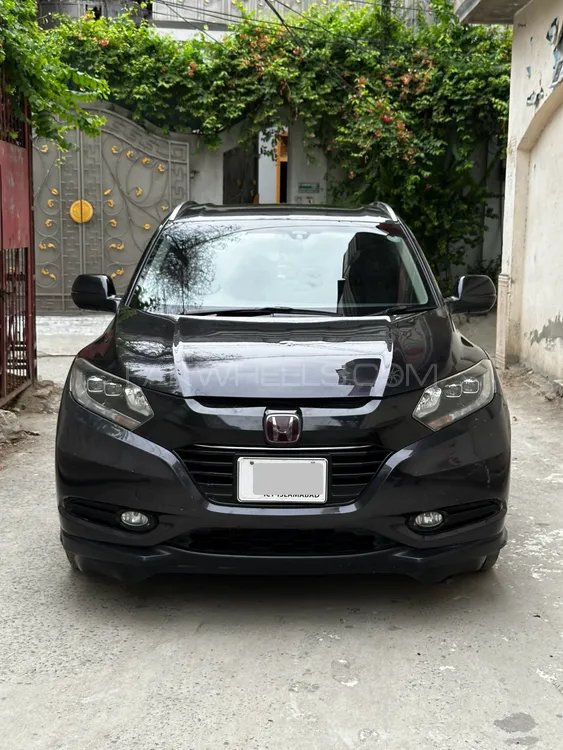 Honda Vezel 2013 for Sale in Peshawar Image-1