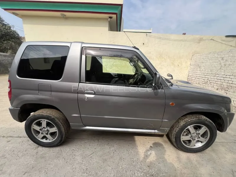 Nissan Kix 2013 for Sale in Lahore Image-1