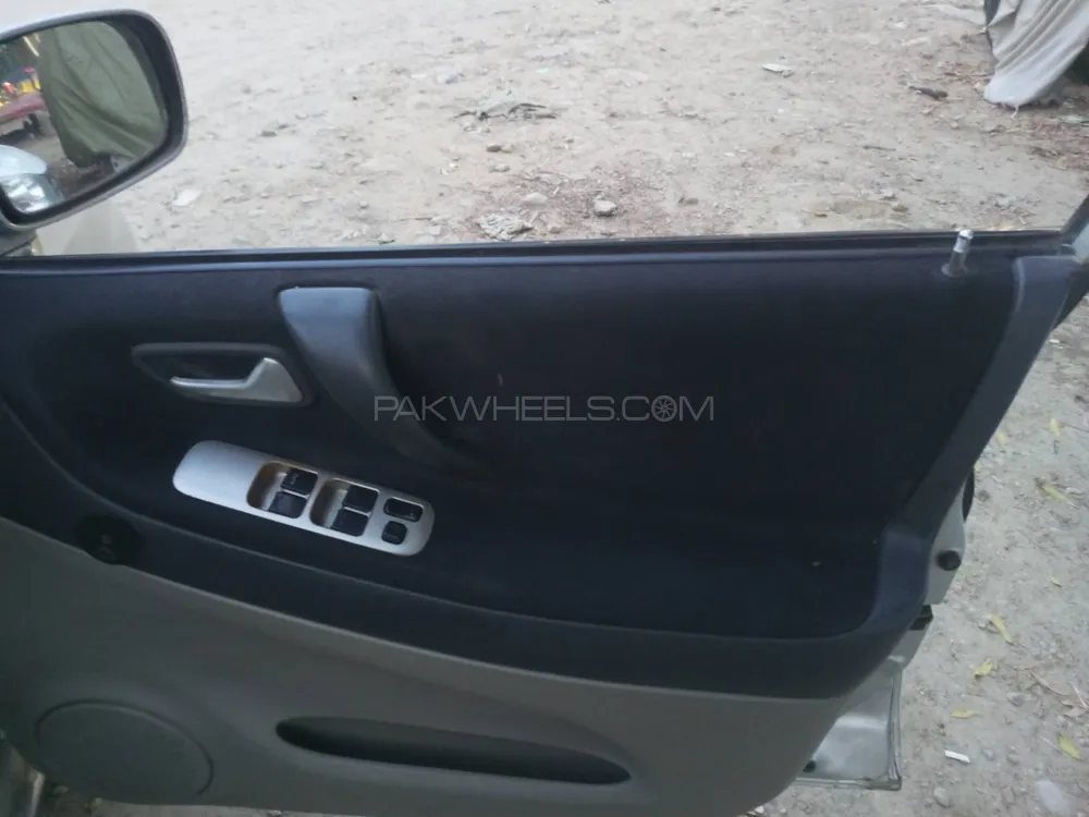 Suzuki Liana 2006 for Sale in Karachi Suzuki Liana 2006 for Sale in Karachi Image-9