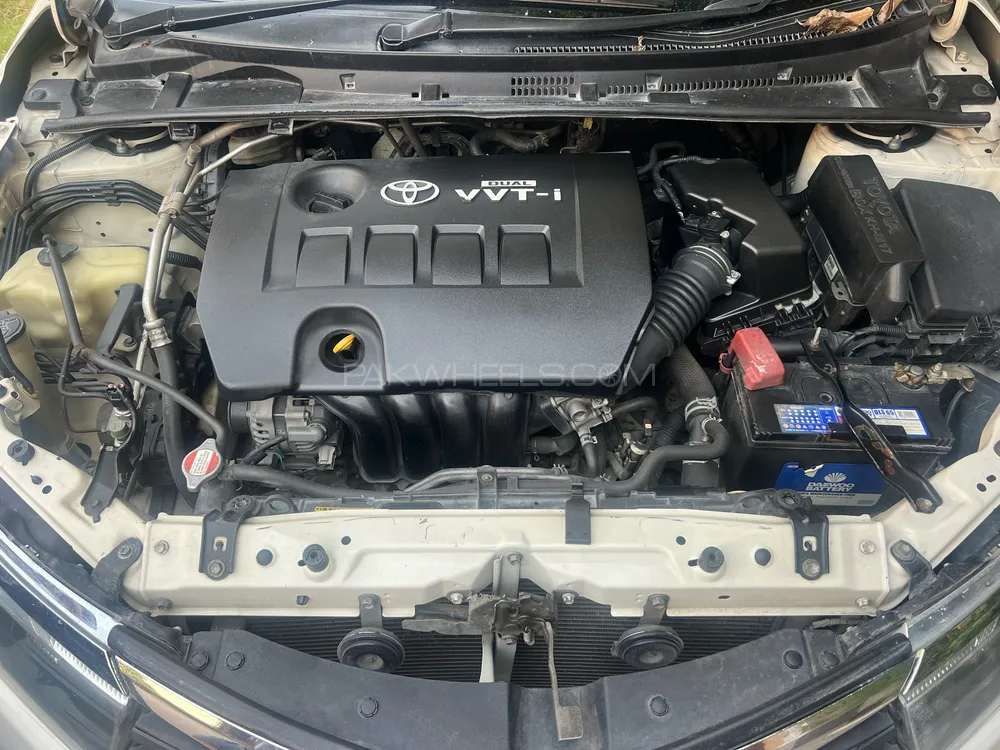 Toyota Corolla 2014 for Sale in Peshawar Image-1