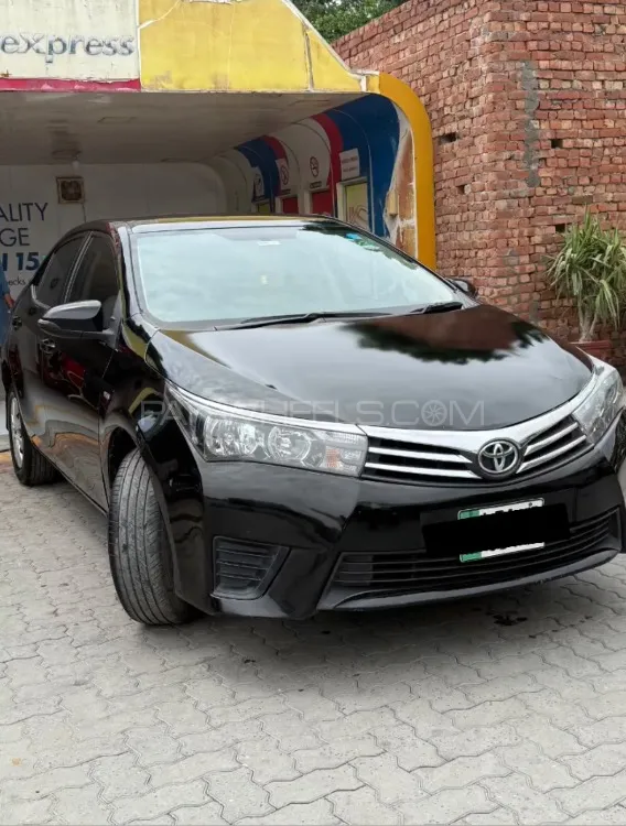 Toyota Corolla 2015 for Sale in Sialkot Image-1