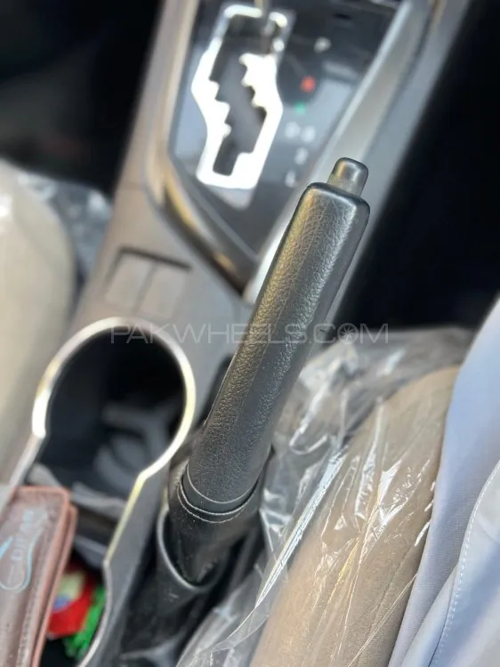 Toyota Corolla 2015 for Sale in Peshawar Toyota Corolla 2015 for Sale in Peshawar Image-12