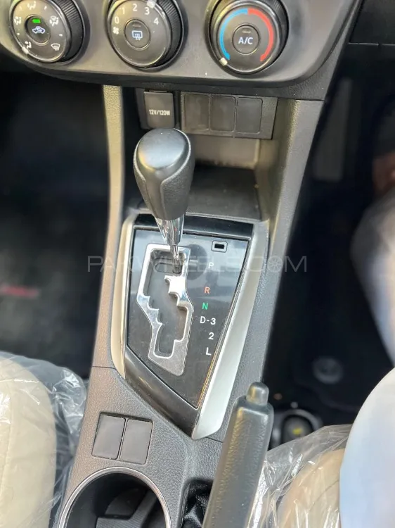 Toyota Corolla 2015 for Sale in Peshawar Toyota Corolla 2015 for Sale in Peshawar Image-10