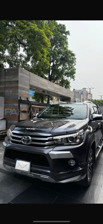 Toyota Hilux 2018 for Sale in Gujranwala Image-1