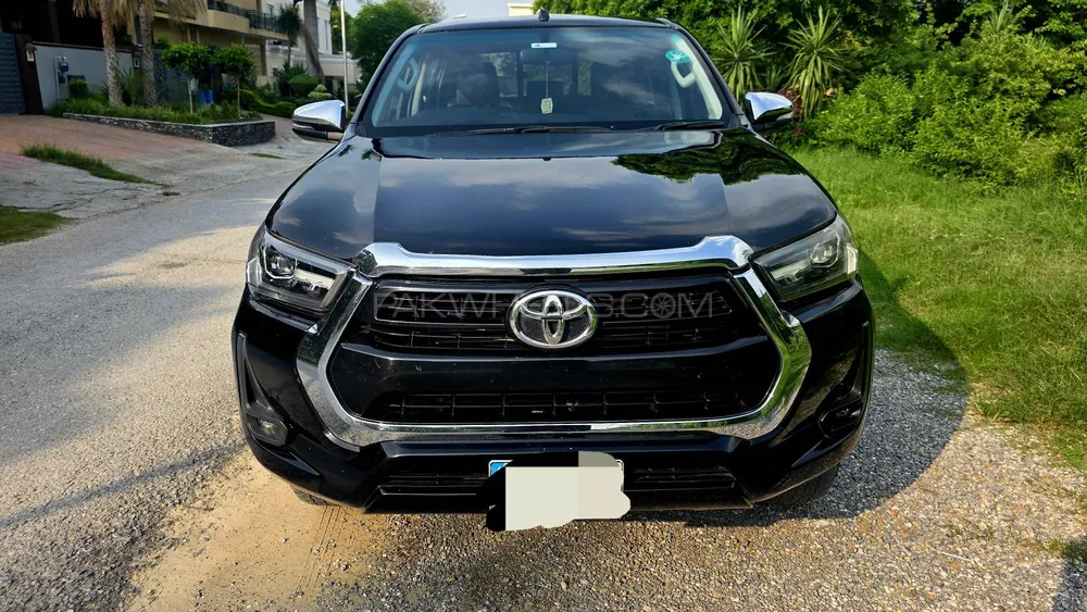 Toyota Hilux 2019 for Sale in Islamabad Image-1