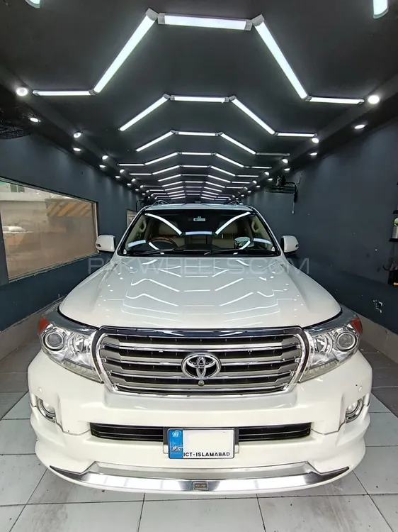 Toyota Land Cruiser 2013 for Sale in Islamabad Image-1
