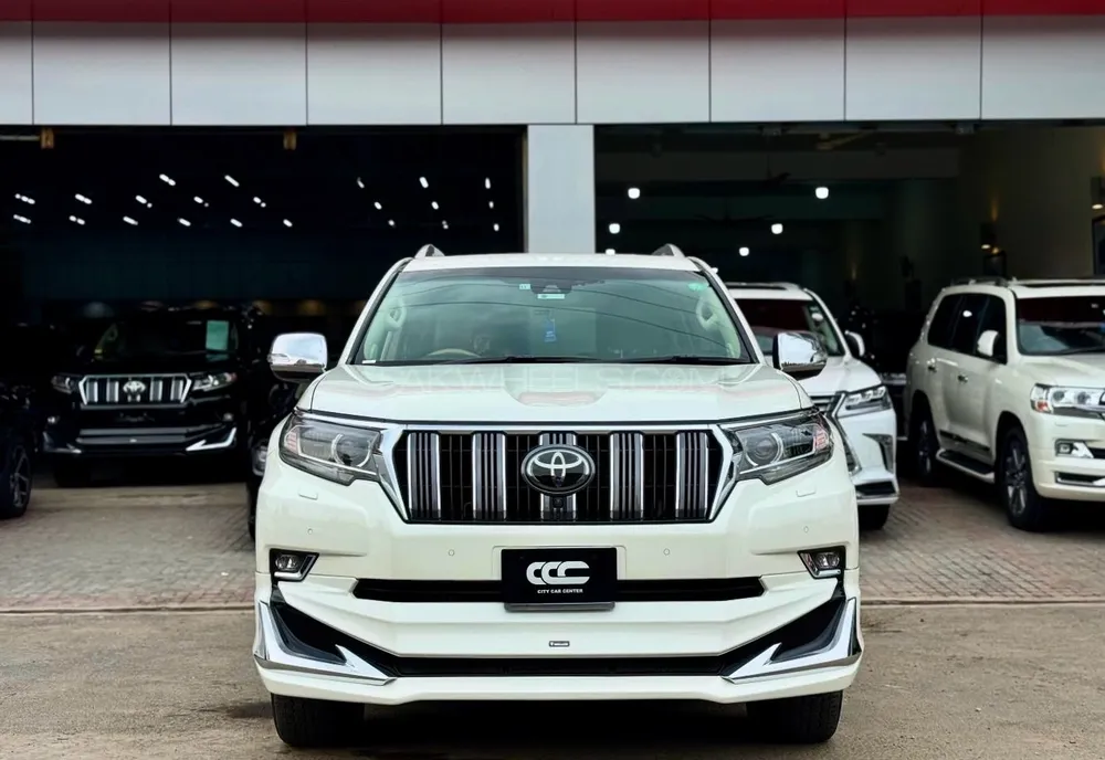 Toyota Prado 2017 for Sale in Lahore Image-1