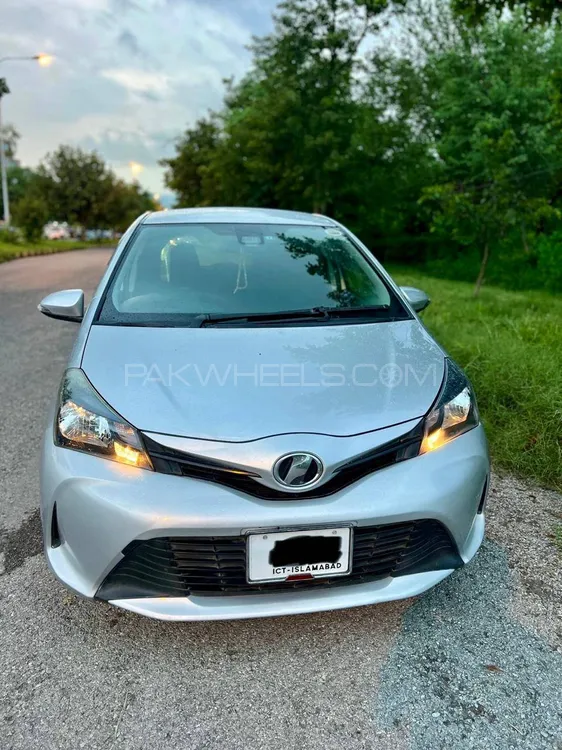 Toyota Vitz 2016 for Sale in Islamabad Image-1
