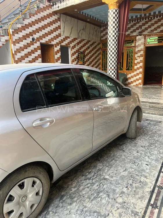 Toyota Vitz 2005 for Sale in Mardan Image-1
