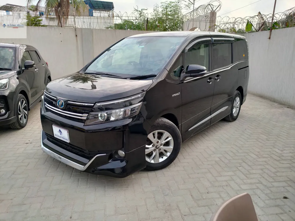 Toyota Voxy 2016 for Sale in Karachi Image-1