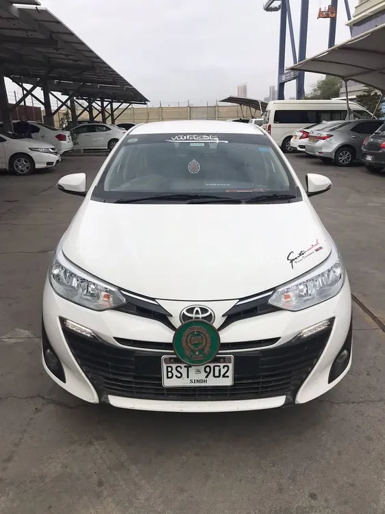 Toyota Yaris Sedan 2021 for Sale in Karachi Image-1