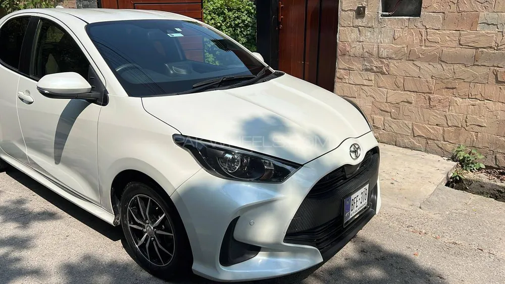 Toyota Yaris Hatchback 2021 for Sale in Peshawar Image-1