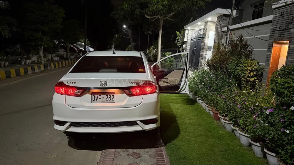 Honda City 2021 for Sale in Karachi Image-1