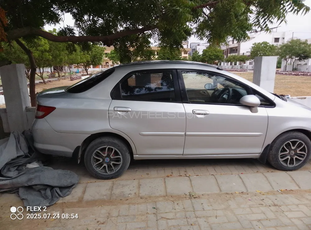Honda City 2004 for Sale in Karachi Image-1