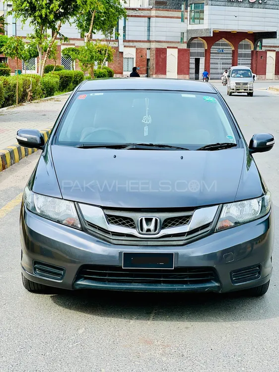 Honda City 2017 for Sale in Faisalabad Image-1