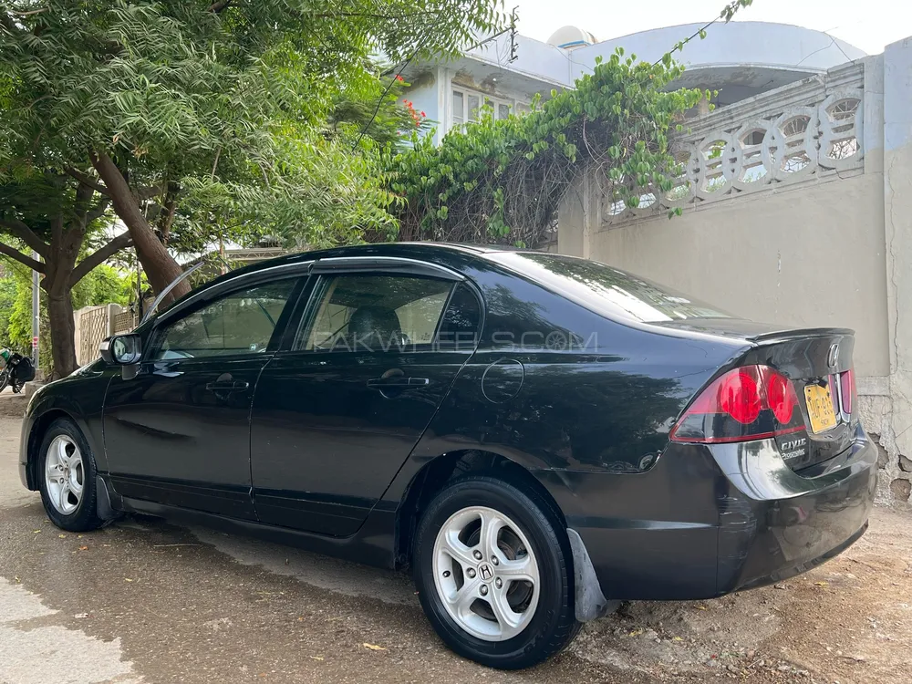 Honda Civic 2010 for Sale in Karachi Image-1