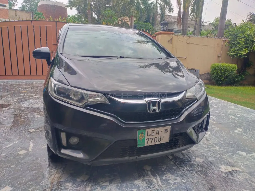 Honda Fit 2016 for Sale in Lahore Image-1