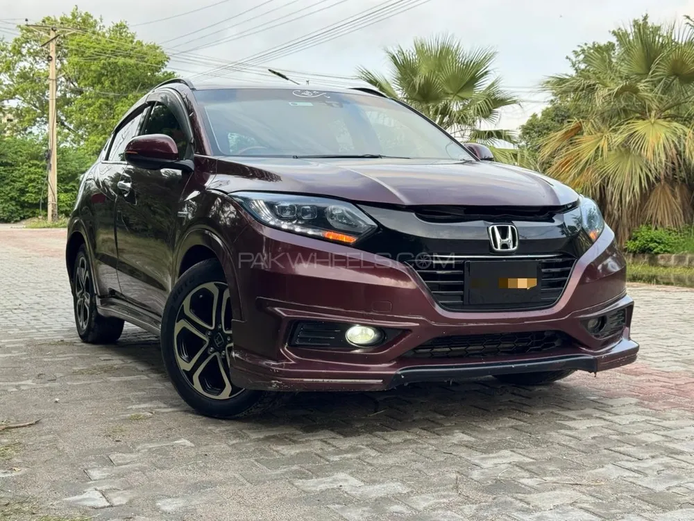 Honda Vezel 2015 for Sale in Islamabad Image-1