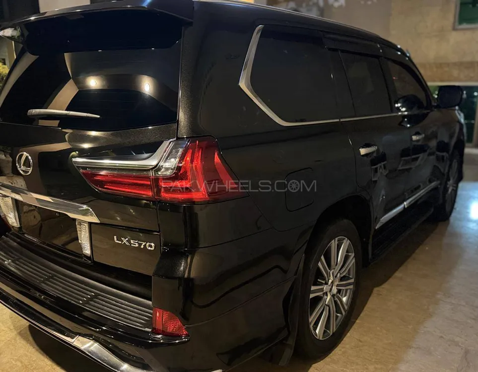 Lexus LX Series 2016 for Sale in Islamabad Image-1