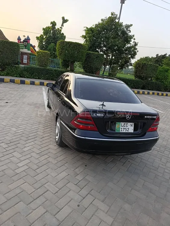 Mercedes Benz C Class 2006 for Sale in Lahore Image-1