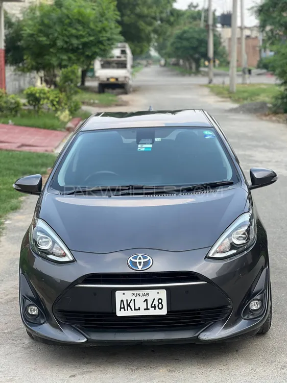 Toyota Aqua 2021 for Sale in Faisalabad Image-1