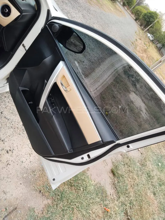 Toyota Corolla 2020 for Sale in Lahore Image-1