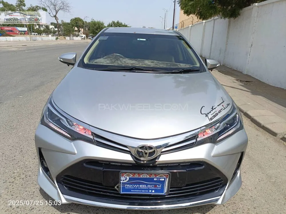Toyota Corolla 2021 for Sale in Karachi Image-1