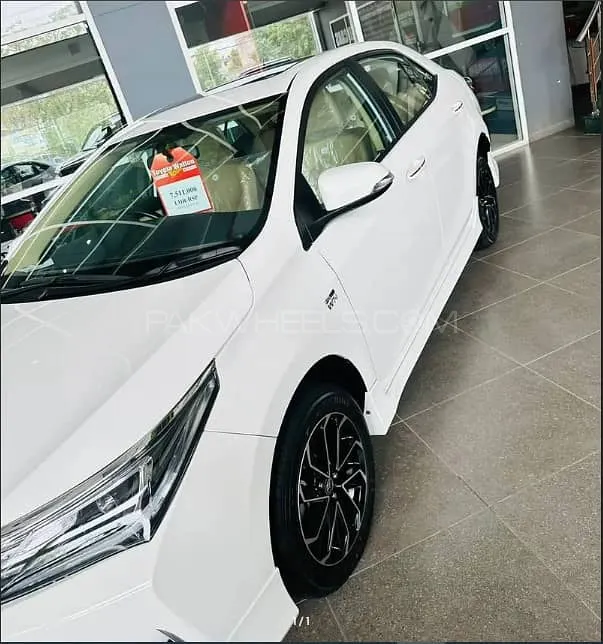 Toyota Corolla 2025 for Sale in Lahore Image-1