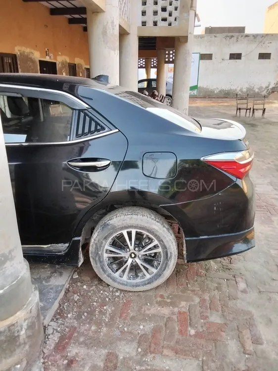 Toyota Corolla 2016 for Sale in Okara Image-1