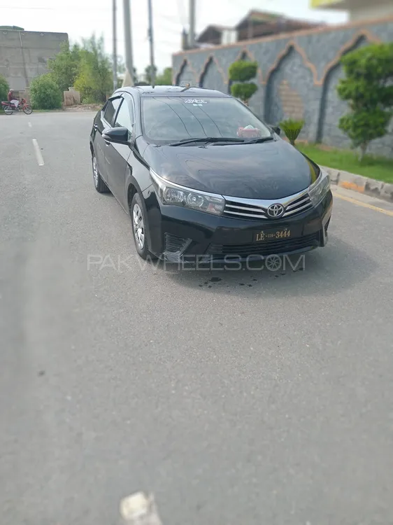 Toyota Corolla 2017 for Sale in Sargodha Image-1