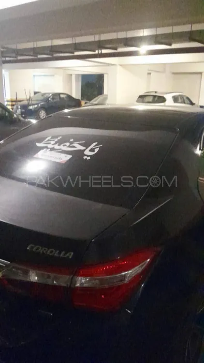 Toyota Corolla 2017 for Sale in Karachi Image-1