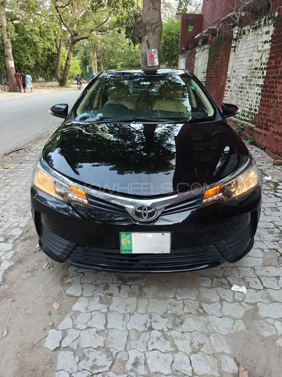 Toyota Corolla 2018 for Sale in Lahore Image-1