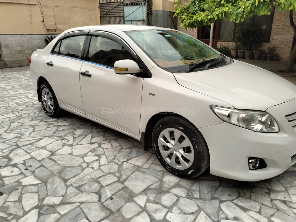 Toyota Corolla 2009 for Sale in Peshawar Image-1