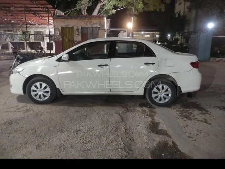 Toyota Corolla 2014 for Sale in Karachi Image-1