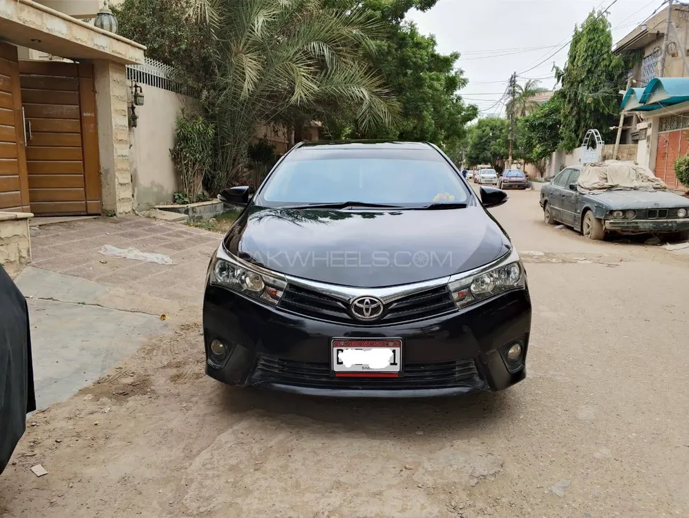 Toyota Corolla 2015 for Sale in Karachi Image-1
