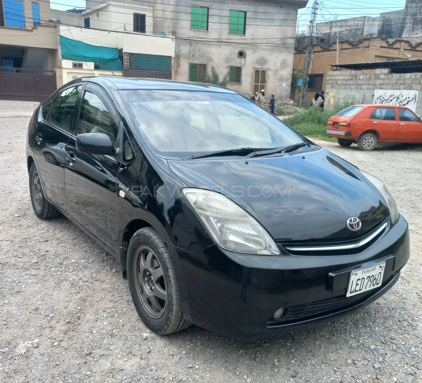 Toyota Prius 2008 for Sale in Peshawar Image-1