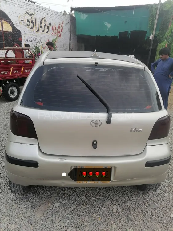 Toyota Vitz 2002 for Sale in Bannu Image-1