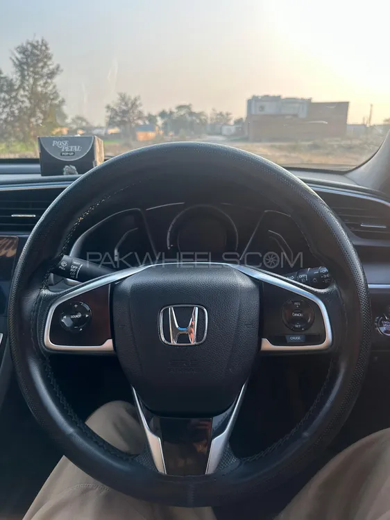 Honda Civic 2021 for Sale in Layyah Image-1