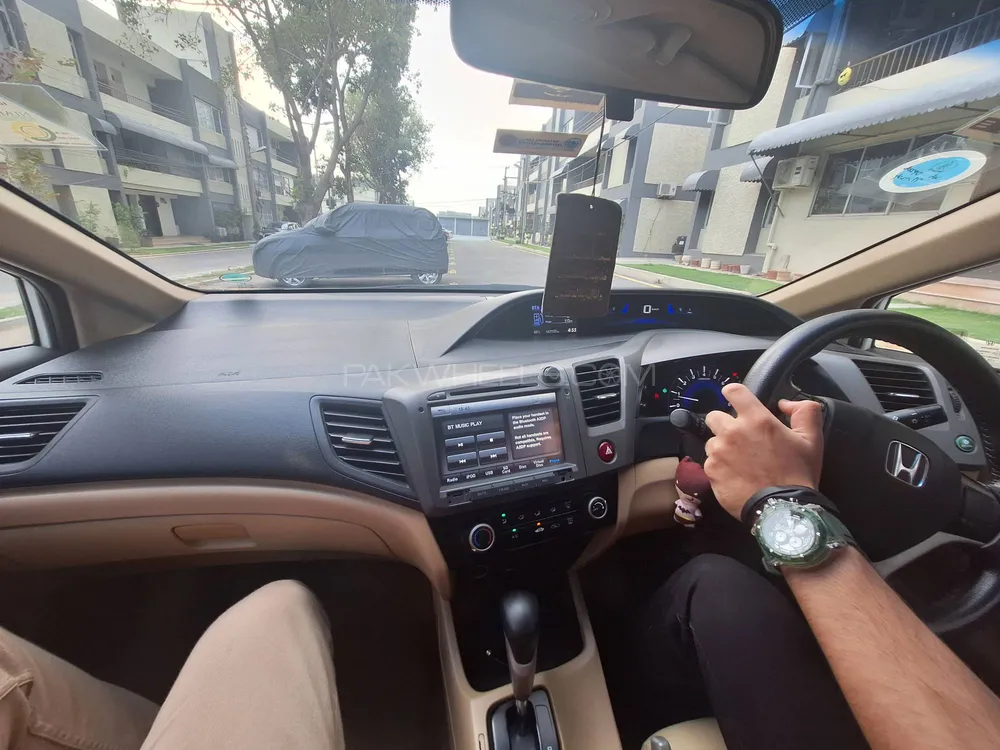 Honda Civic 2015 for Sale in Rawalpindi Honda Civic 2015 for Sale in Rawalpindi Image-8