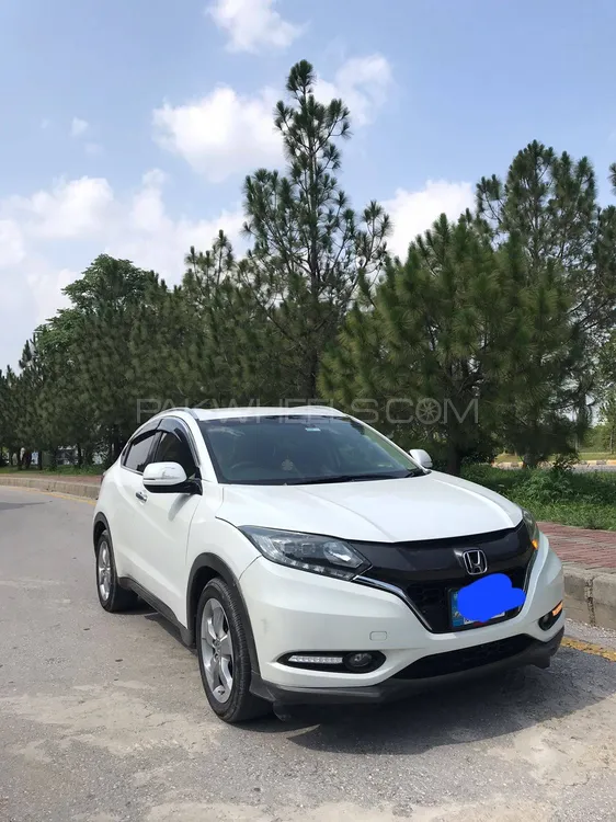 Honda Vezel 2015 for Sale in Rawalpindi Image-1