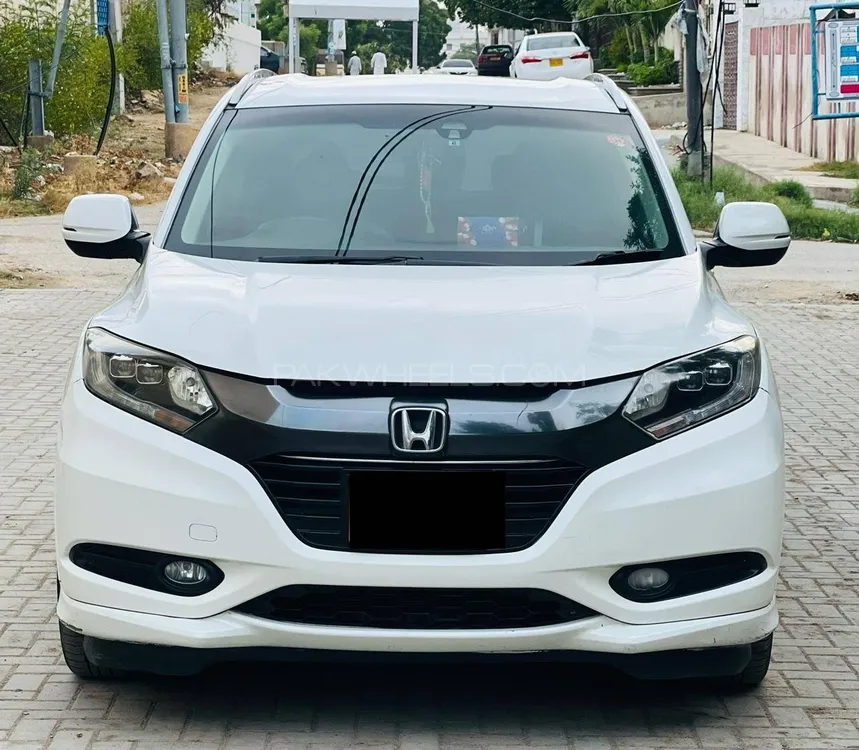 Honda Vezel 2013 for Sale in Karachi Image-1