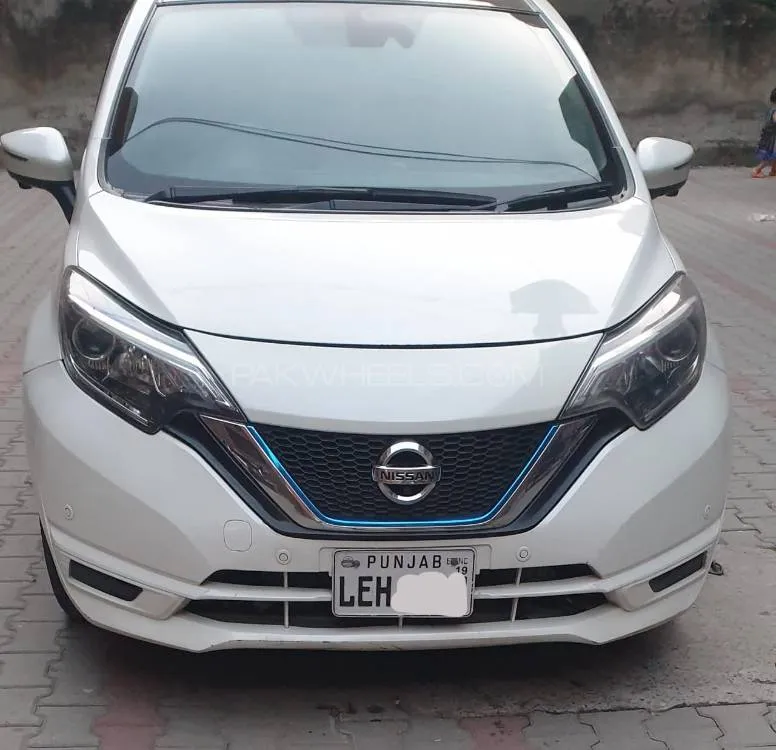 Nissan Note 2017 for Sale in Lahore Image-1