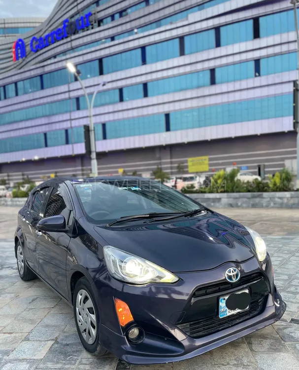 Toyota Aqua 2015 for Sale in Islamabad Image-1