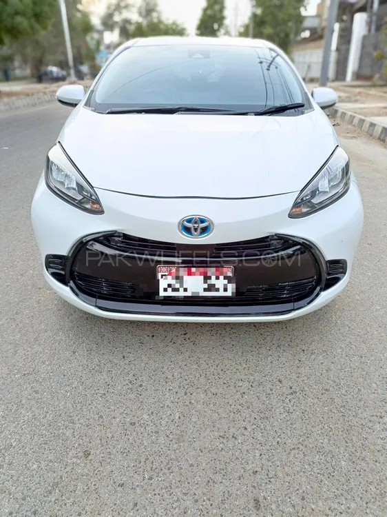 Toyota Aqua 2021 for Sale in Karachi Image-1